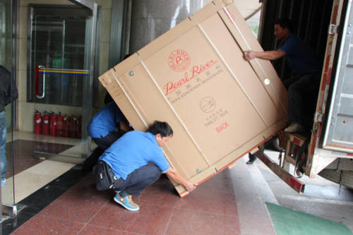 排浦镇钢琴贵重工艺品无忧运